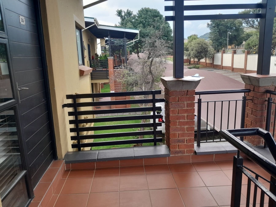 2 Bedroom Property for Sale in Glenvista Gauteng