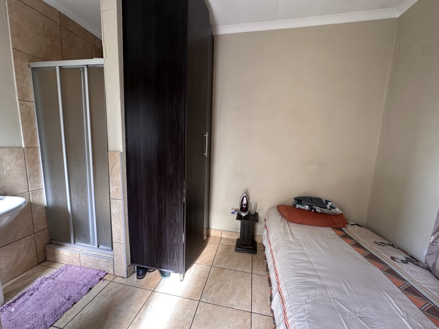 4 Bedroom Property for Sale in Thatchfield Estate Gauteng