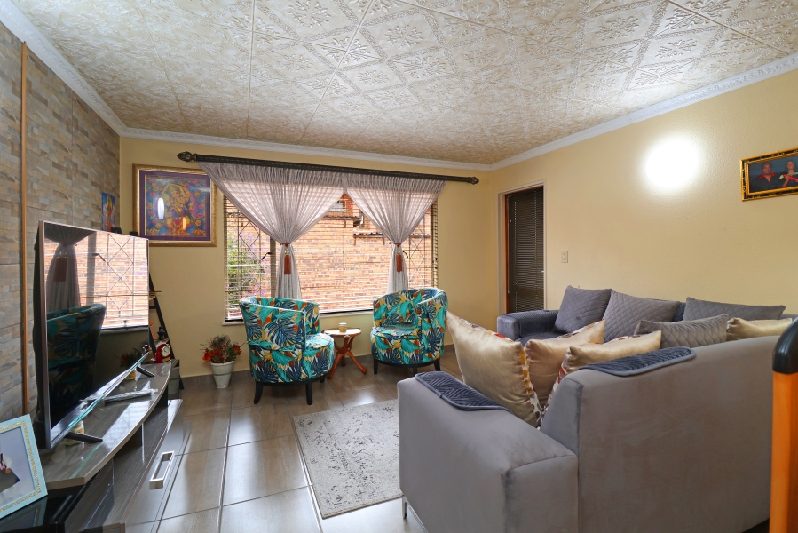 2 Bedroom Property for Sale in Northcliff Gauteng