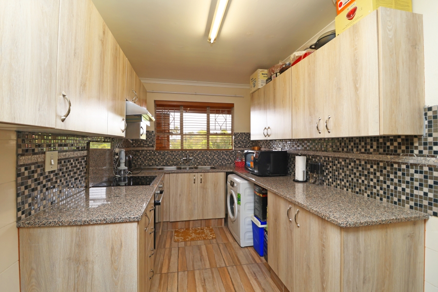 2 Bedroom Property for Sale in Northcliff Gauteng