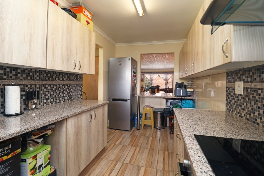 2 Bedroom Property for Sale in Northcliff Gauteng