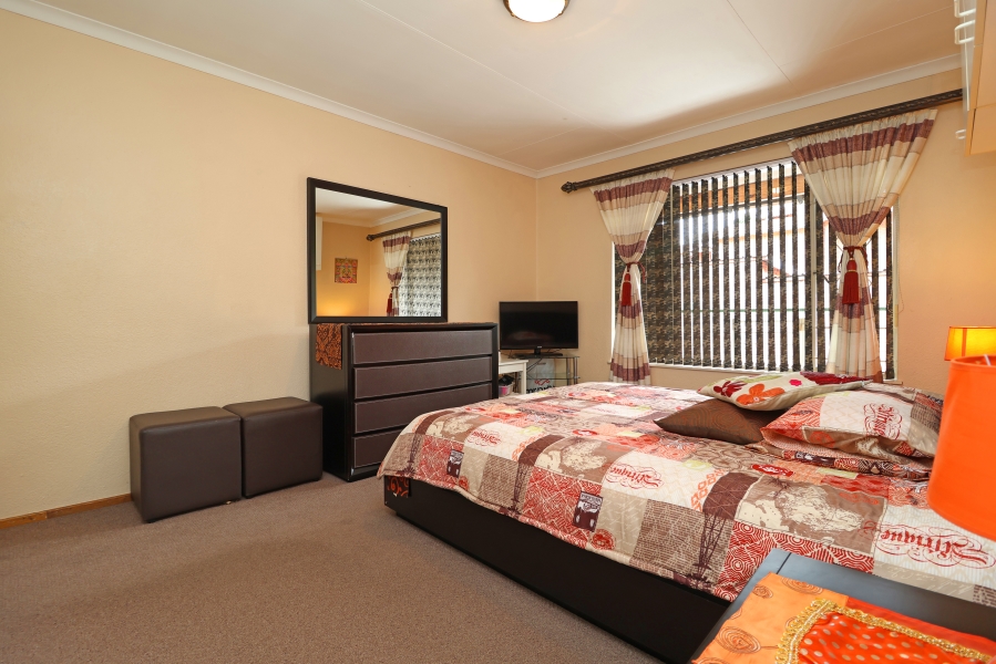 2 Bedroom Property for Sale in Northcliff Gauteng