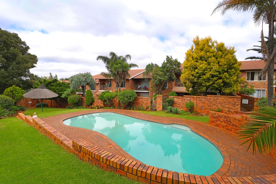 2 Bedroom Property for Sale in Northcliff Gauteng