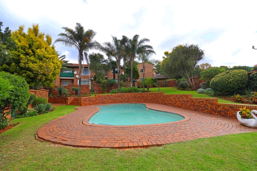 2 Bedroom Property for Sale in Northcliff Gauteng