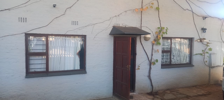 To Let 1 Bedroom Property for Rent in Blairgowrie Gauteng
