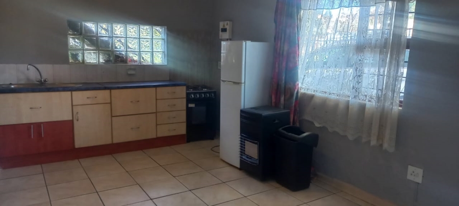 To Let 1 Bedroom Property for Rent in Blairgowrie Gauteng
