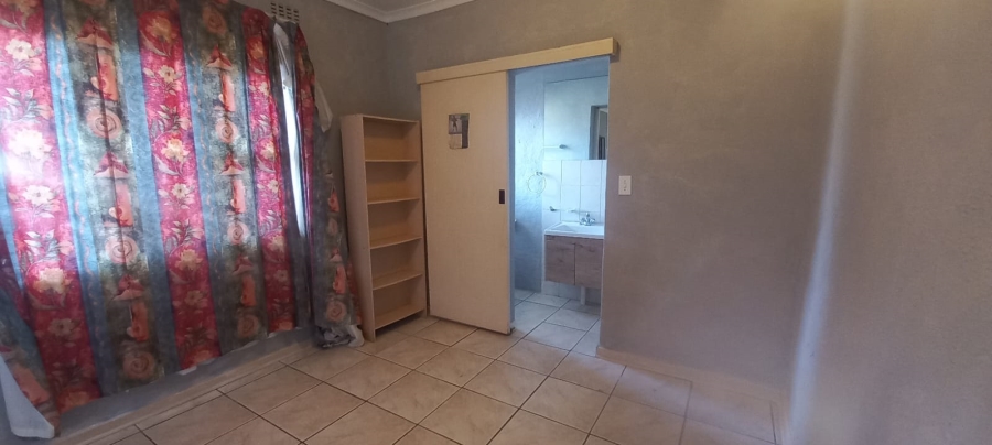 To Let 1 Bedroom Property for Rent in Blairgowrie Gauteng