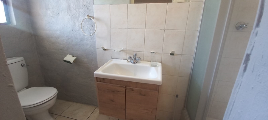 To Let 1 Bedroom Property for Rent in Blairgowrie Gauteng