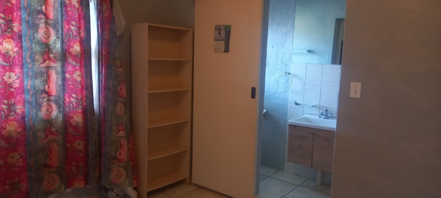To Let 1 Bedroom Property for Rent in Blairgowrie Gauteng