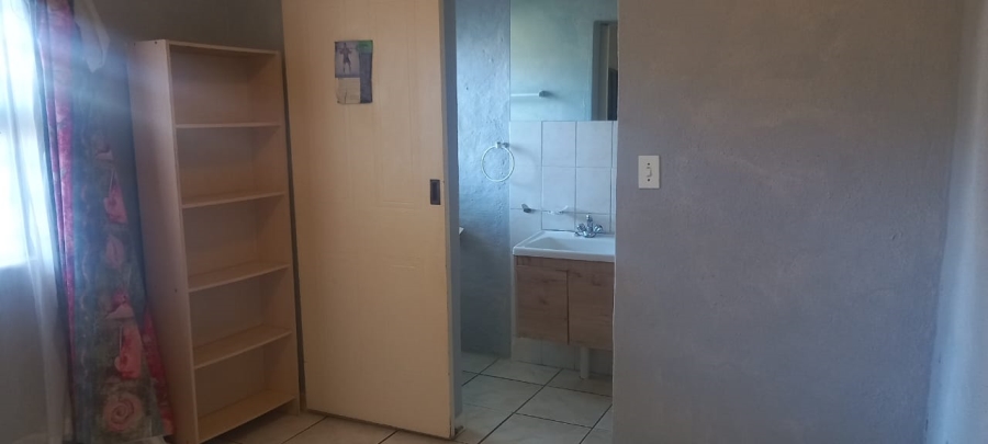 To Let 1 Bedroom Property for Rent in Blairgowrie Gauteng
