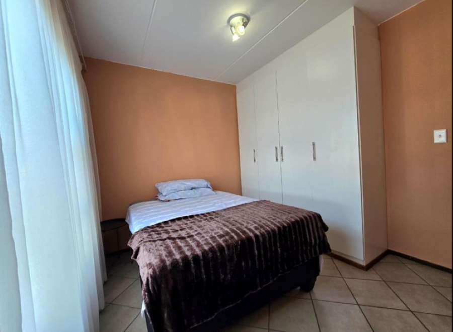 2 Bedroom Property for Sale in Albertsdal Gauteng