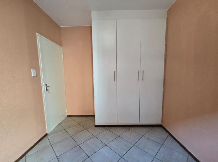 2 Bedroom Property for Sale in Albertsdal Gauteng