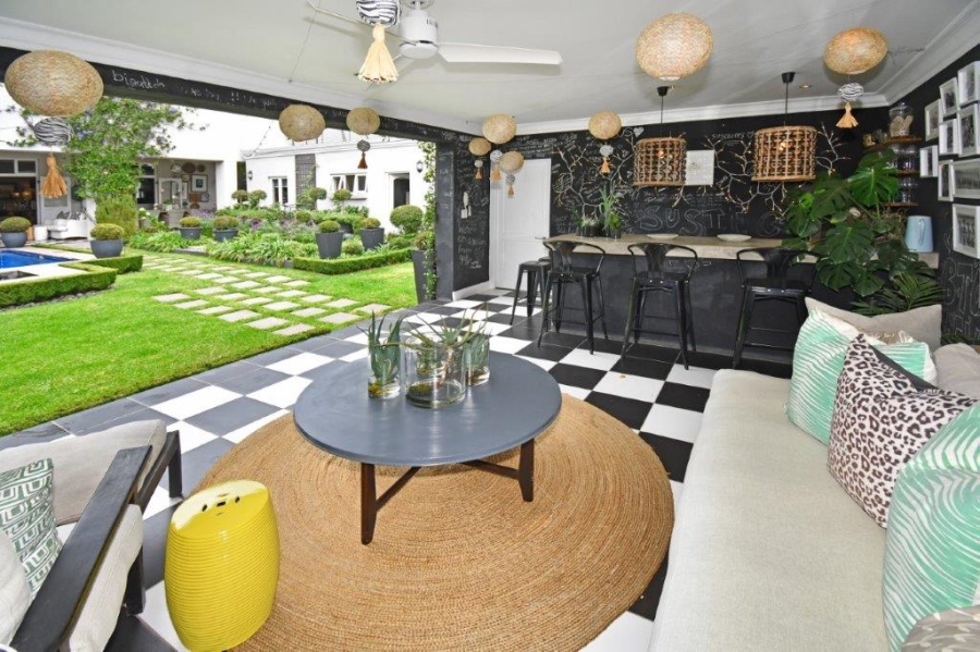 To Let 2 Bedroom Property for Rent in Melrose Gauteng