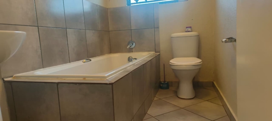 3 Bedroom Property for Sale in Wilfordon Gauteng