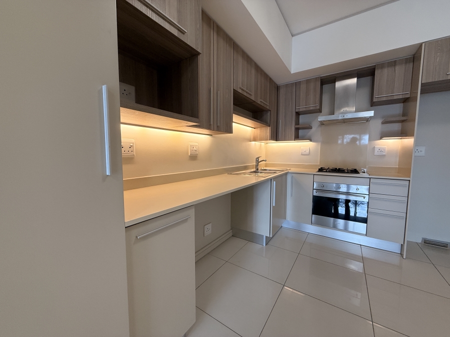 To Let 2 Bedroom Property for Rent in Rosebank Gauteng
