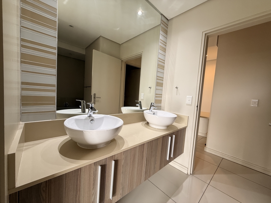 To Let 2 Bedroom Property for Rent in Rosebank Gauteng