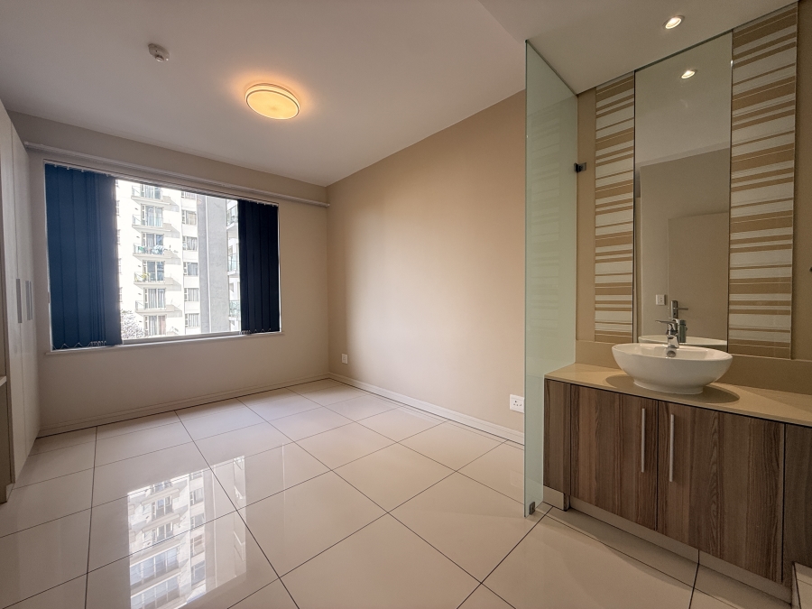 To Let 2 Bedroom Property for Rent in Rosebank Gauteng