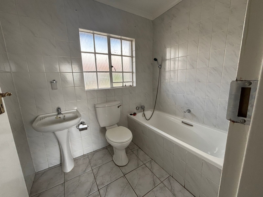 2 Bedroom Property for Sale in Eden Glen Gauteng