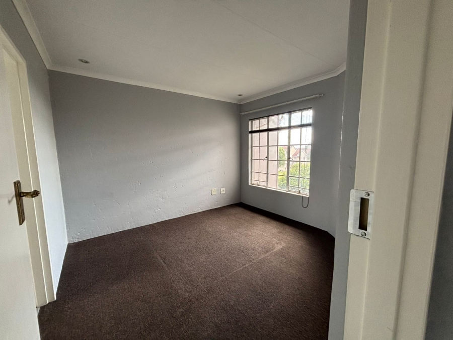 2 Bedroom Property for Sale in Eden Glen Gauteng