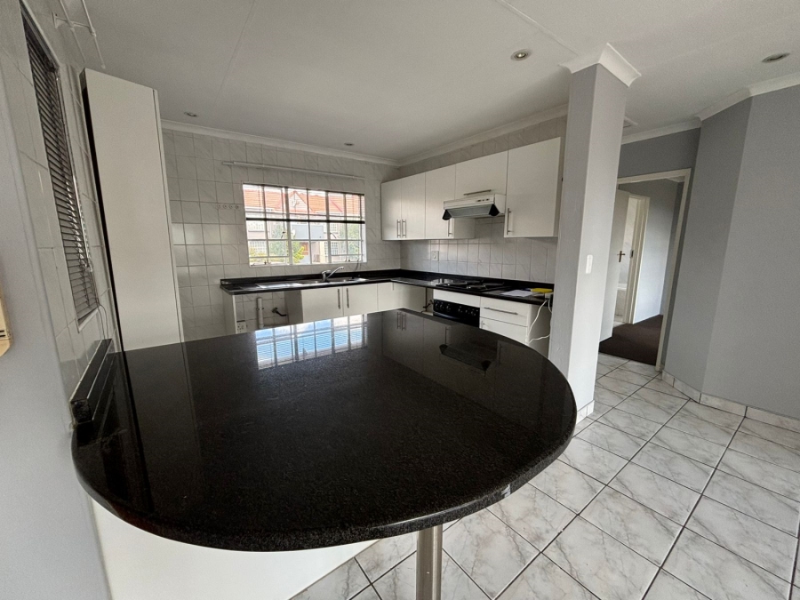2 Bedroom Property for Sale in Eden Glen Gauteng