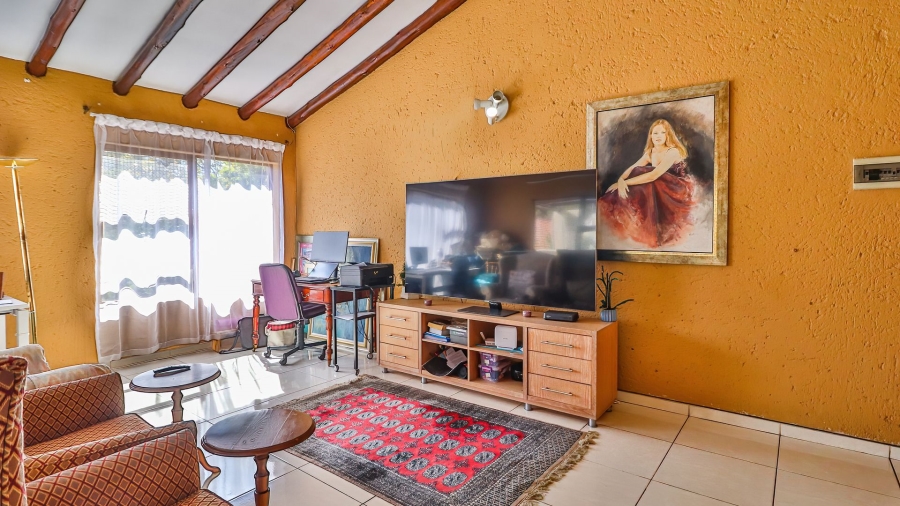 2 Bedroom Property for Sale in Morningside Gauteng