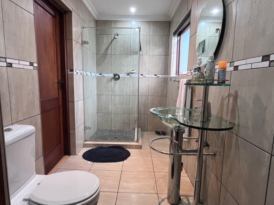 4 Bedroom Property for Sale in Vanderbijlpark SW 5 Gauteng