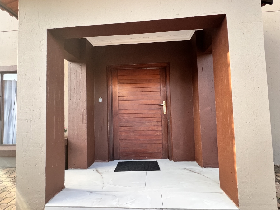 4 Bedroom Property for Sale in Vanderbijlpark SW 5 Gauteng