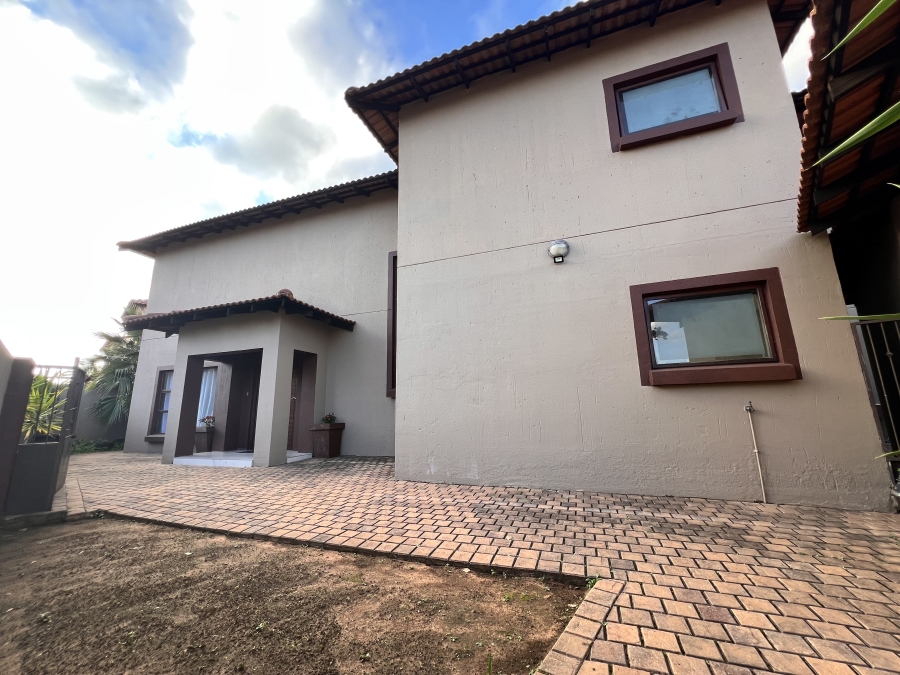 4 Bedroom Property for Sale in Vanderbijlpark SW 5 Gauteng