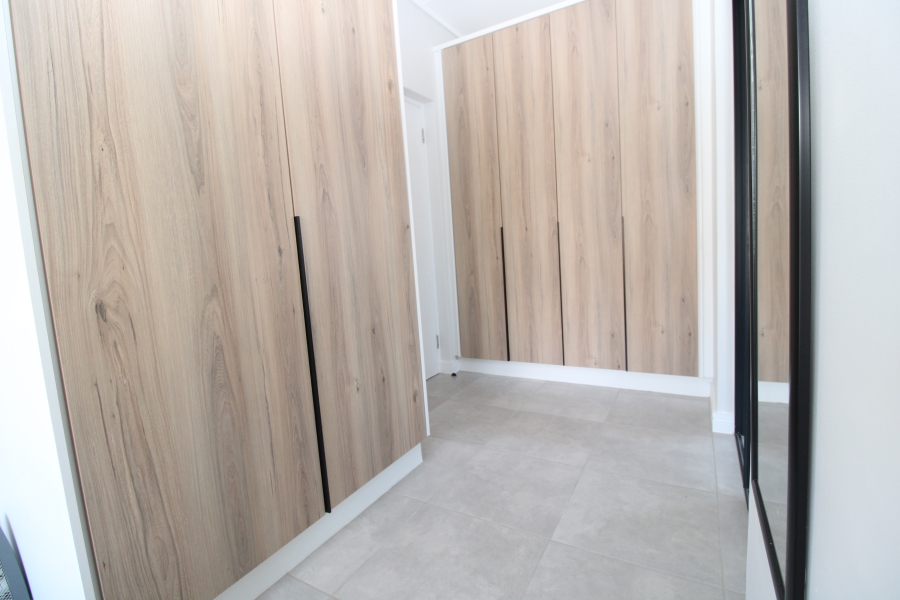 3 Bedroom Property for Sale in Waterfall Gauteng