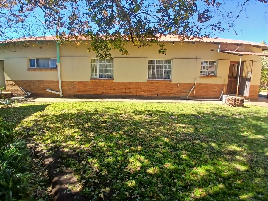 4 Bedroom Property for Sale in Dunnottar Gauteng