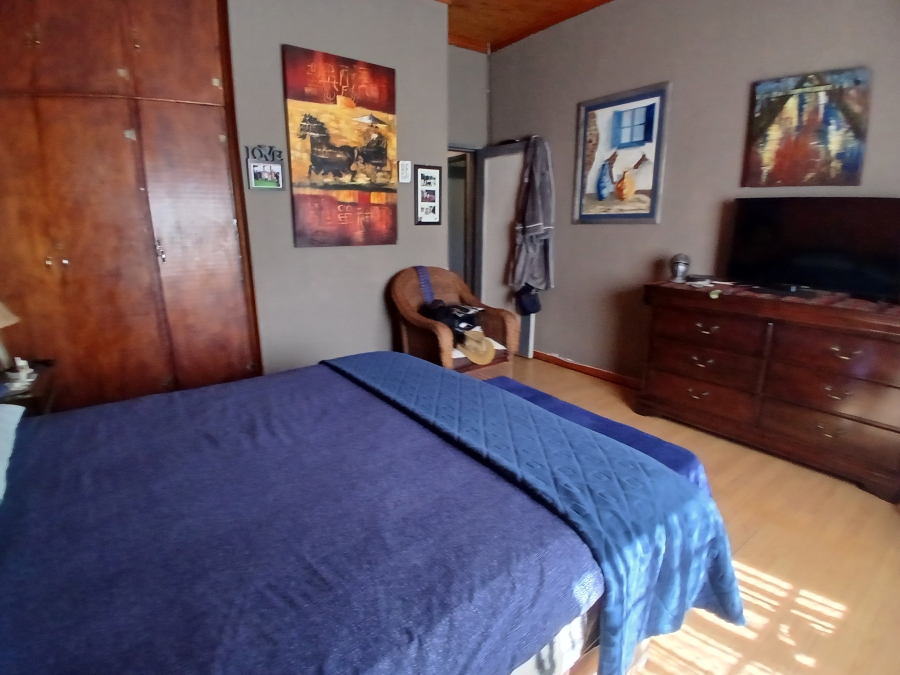 4 Bedroom Property for Sale in Dunnottar Gauteng