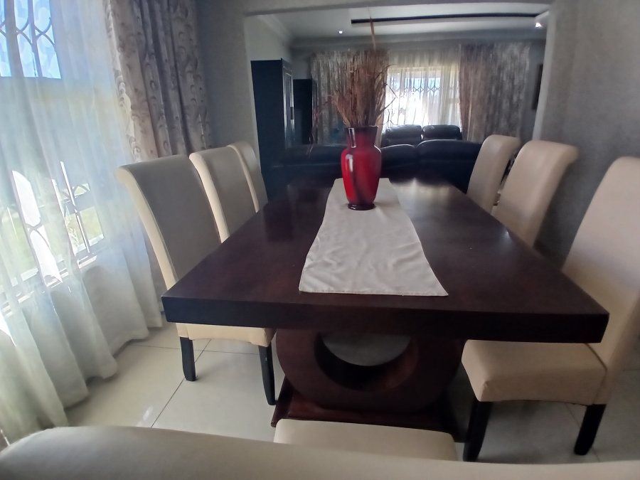 3 Bedroom Property for Sale in Dunnottar Gauteng