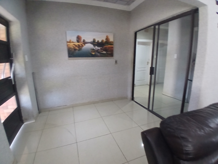 3 Bedroom Property for Sale in Dunnottar Gauteng