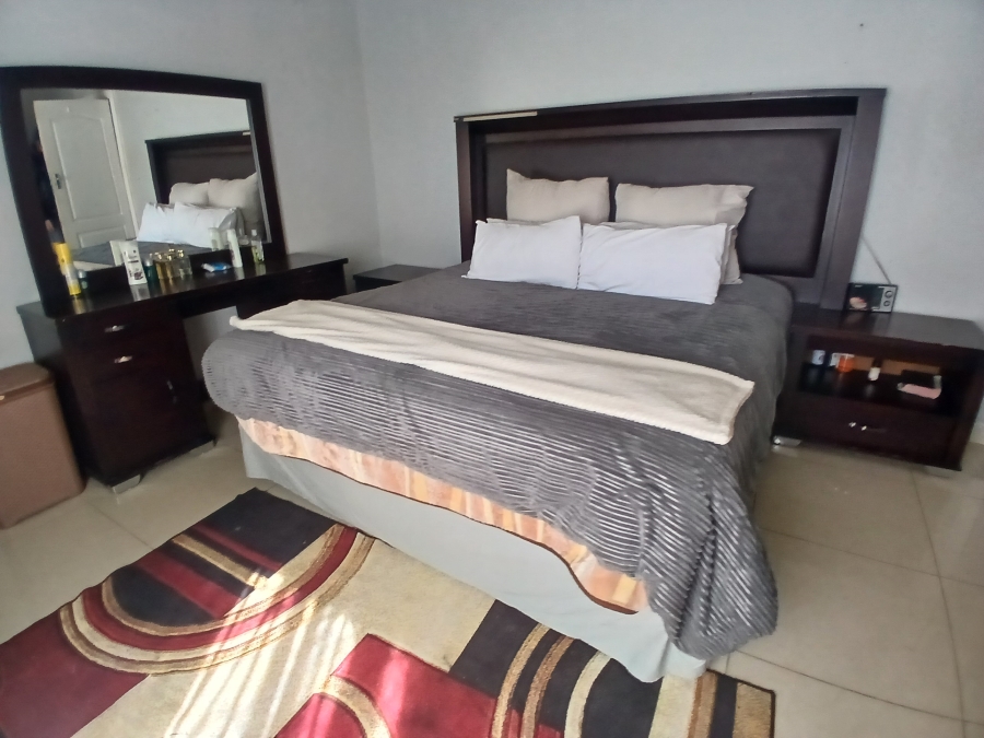 3 Bedroom Property for Sale in Dunnottar Gauteng