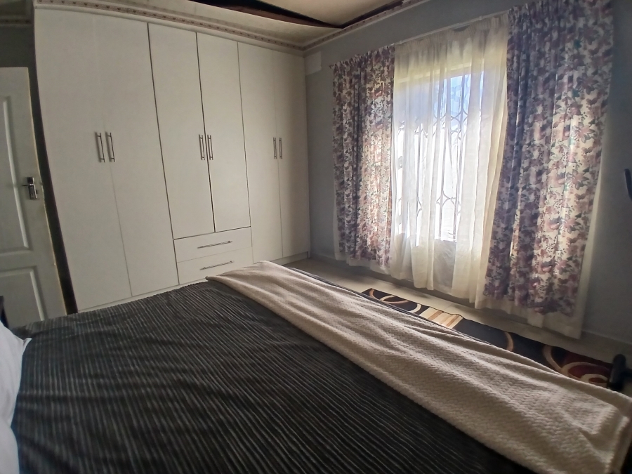 3 Bedroom Property for Sale in Dunnottar Gauteng