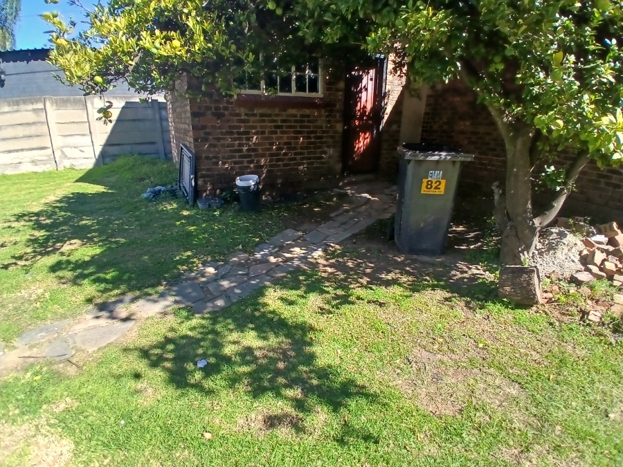 3 Bedroom Property for Sale in Dunnottar Gauteng