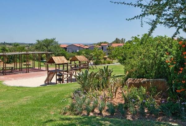 To Let 1 Bedroom Property for Rent in Jackal Creek Golf Estate Gauteng