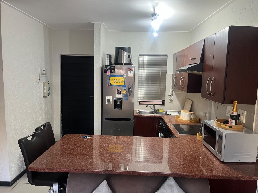 To Let 1 Bedroom Property for Rent in Jackal Creek Golf Estate Gauteng