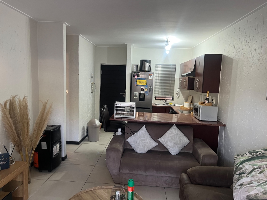 To Let 1 Bedroom Property for Rent in Jackal Creek Golf Estate Gauteng