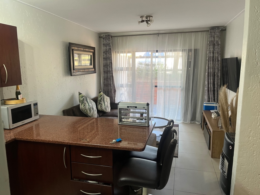 To Let 1 Bedroom Property for Rent in Jackal Creek Golf Estate Gauteng