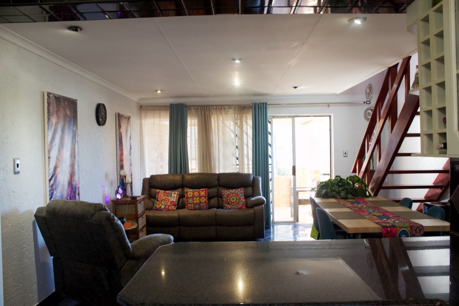 3 Bedroom Property for Sale in Glen Marais Gauteng
