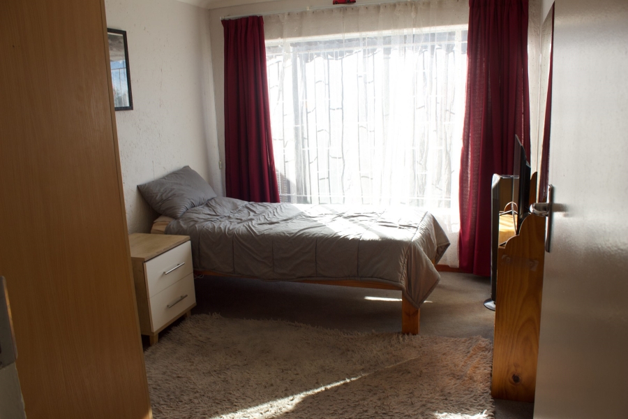 3 Bedroom Property for Sale in Glen Marais Gauteng