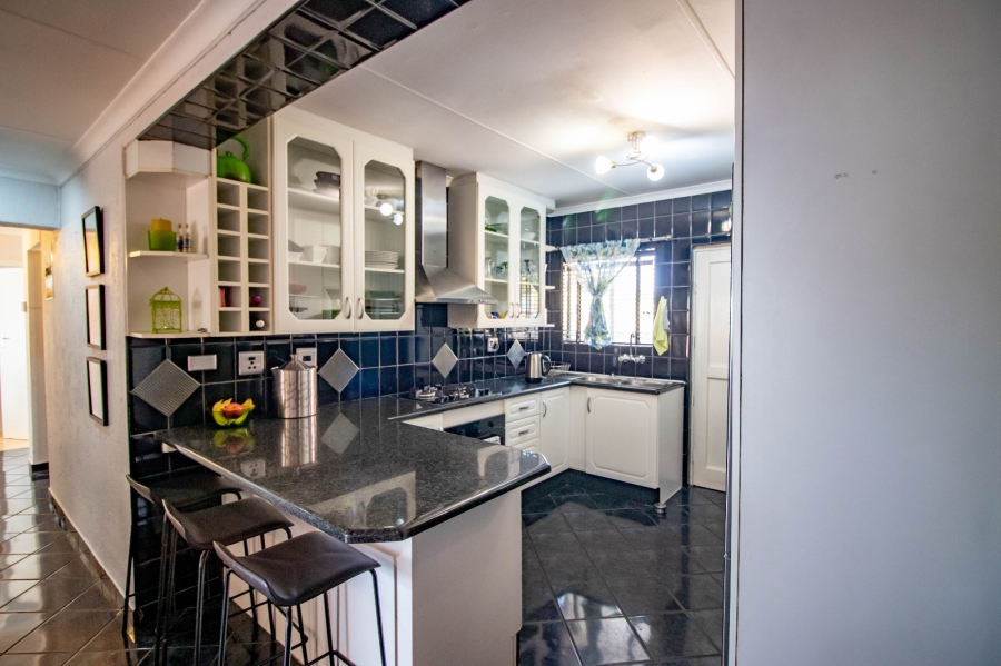 3 Bedroom Property for Sale in Glen Marais Gauteng