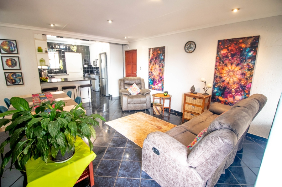 3 Bedroom Property for Sale in Glen Marais Gauteng