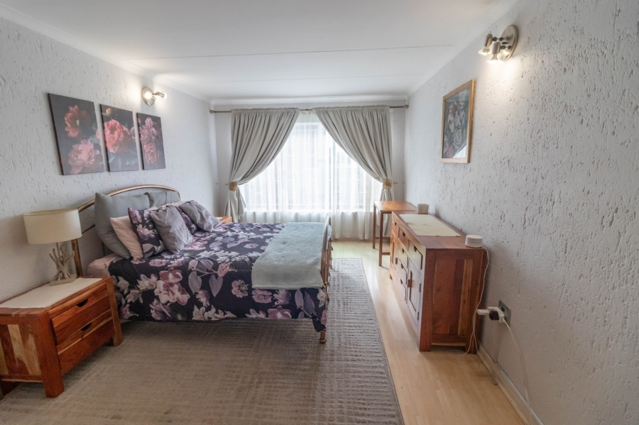 3 Bedroom Property for Sale in Glen Marais Gauteng