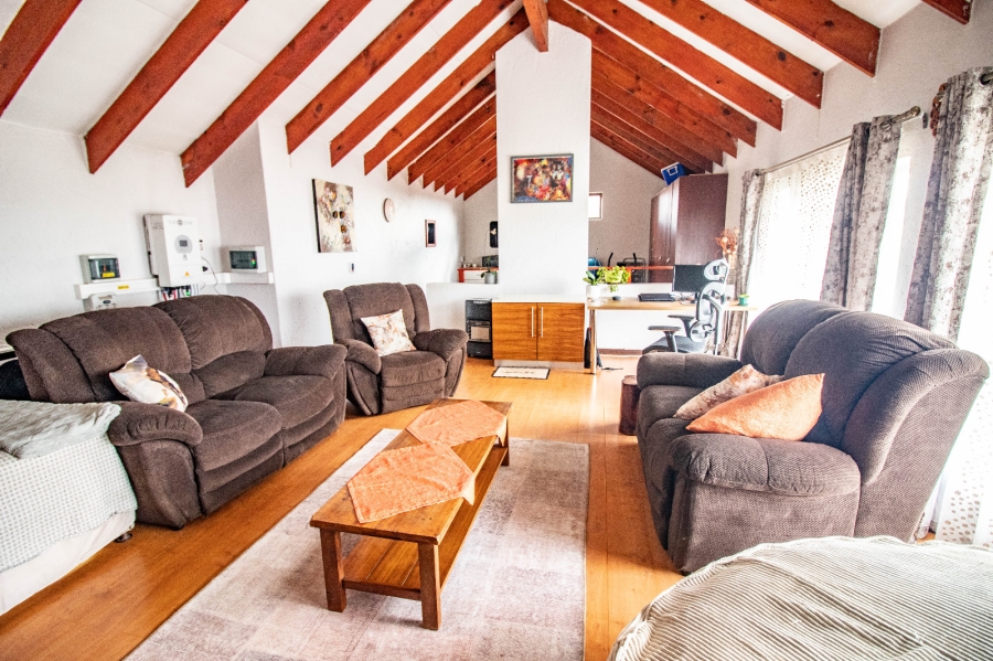 3 Bedroom Property for Sale in Glen Marais Gauteng