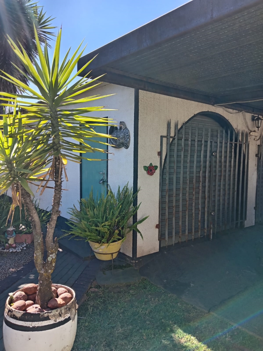 3 Bedroom Property for Sale in Vanderbijlpark CW 3 Gauteng