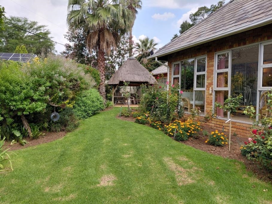 4 Bedroom Property for Sale in Essexwold Gauteng