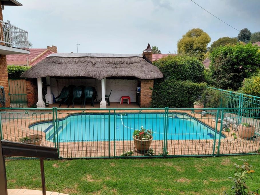4 Bedroom Property for Sale in Essexwold Gauteng