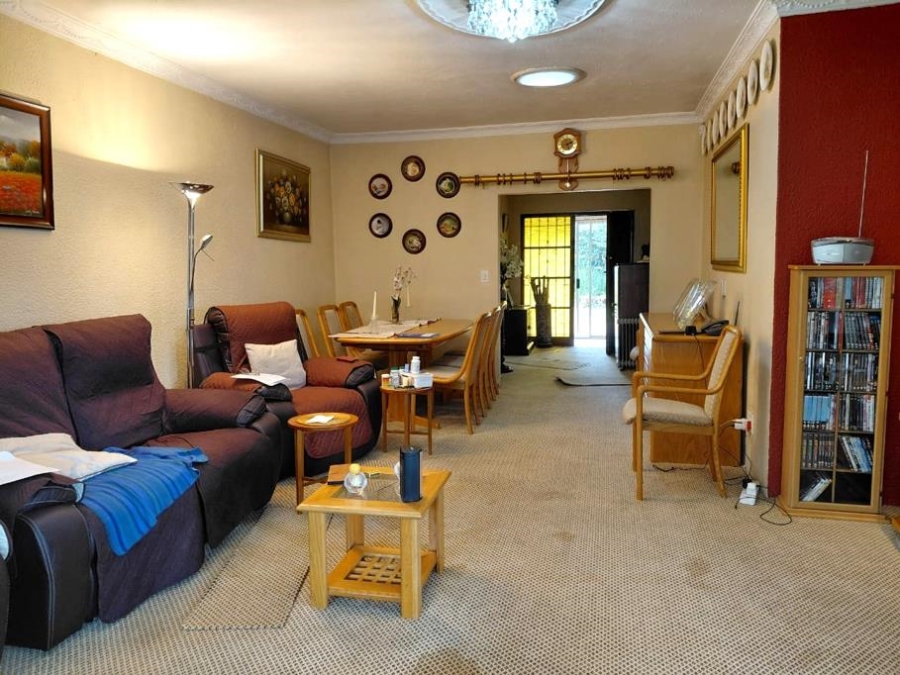 4 Bedroom Property for Sale in Essexwold Gauteng
